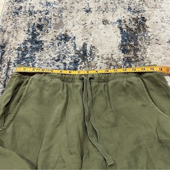 Cloth & Stone Green Straight Leg Light Weight Loose Trousers Size Medium - Picture 8 of 10